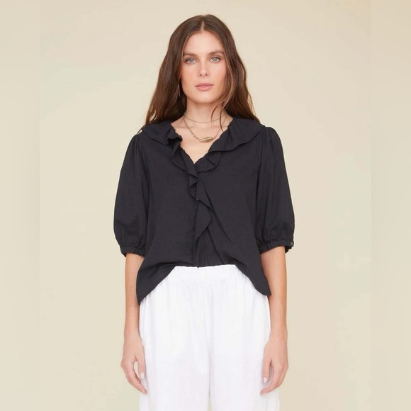 Xirena Caspia Ruffle Button Elbow Length Shirt Black - Picture 1 of 9